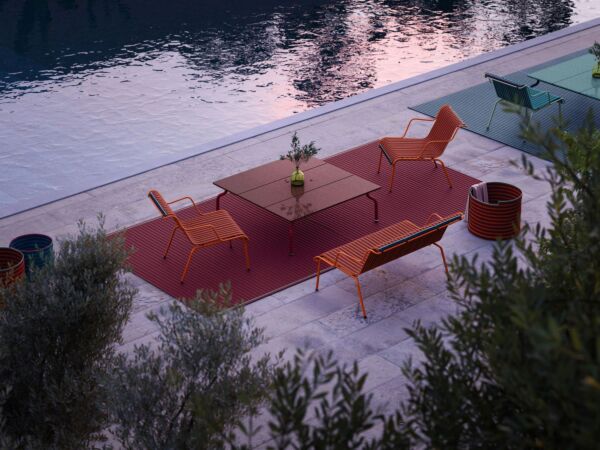 5_Magis_south_low_armchair_ambient_multi_SD2960_low_bench_orange_SD2980_low_table_lavastone_TV1365_red__AC950_red.jpg