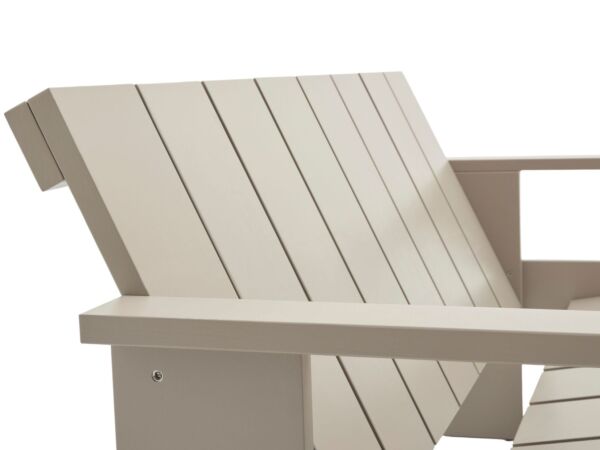 2_zAE011-C945_Crate_Lounge_Sofa_london_fog_wb_lacquered_pinewood_detail.jpg