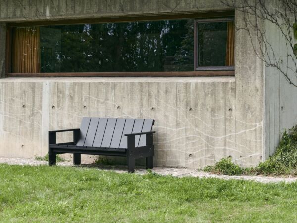 5_Crate Lounge Sofa black wb lacquered pinewood.jpg