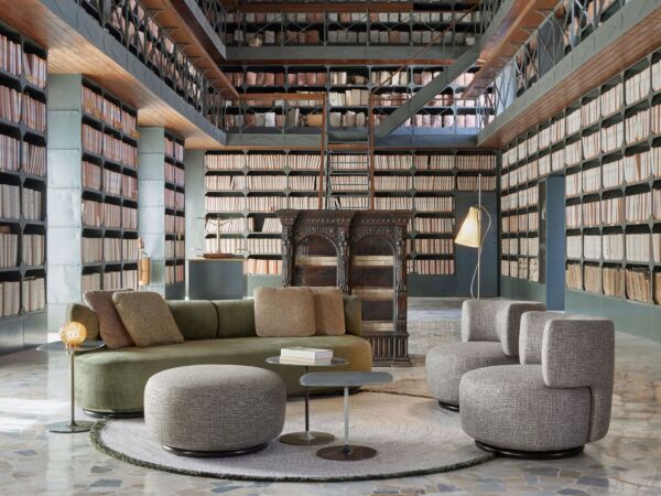 5_Kartell-Napoli-Libreria_MB-1.jpg