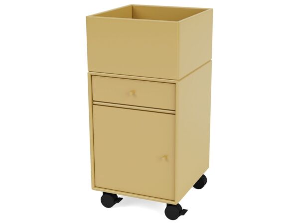 2_Montana_Selection_RUNNER_OfficeUnit_Cumin_Castors_Perspective.jpg