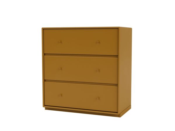 2_Selection_CARRY_Amber_PlinthH3_Perspective.jpg