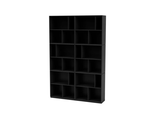 2_Selection_READ_05_Black_PlinthH3_Perspective.jpg