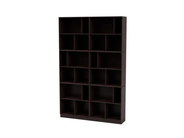 2_Selection_READ_160_Balsamic_PlinthH7_Perspective.jpg