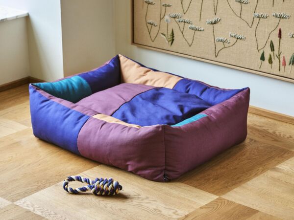 5_HAY Dogs Bed L burgundy and green_HAY Dogs Rope Toy blue and purple and ochre.jpg