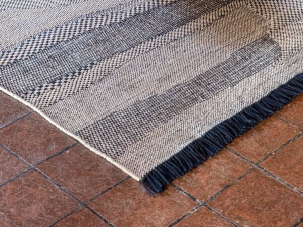 5_nanimarquina_rug_wabisabi_bone-1.jpg