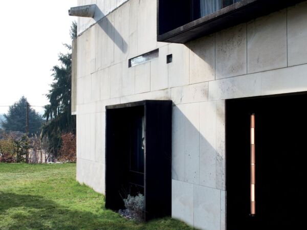 5_the-tube-360-1600-dcw-editions-paris-applique-murale-interieur-et-exterieur (5).jpg