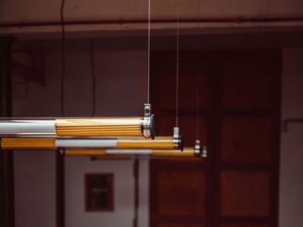 5_he-tube-360-700-dcw-editions-paris-suspension-horizontale-interieur-et-exterieur (5).jpg
