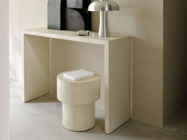 5_Elements_console_microcement_off_white_26410_Elements_side_table_microcement_mushroom_shape_off_white.jpg