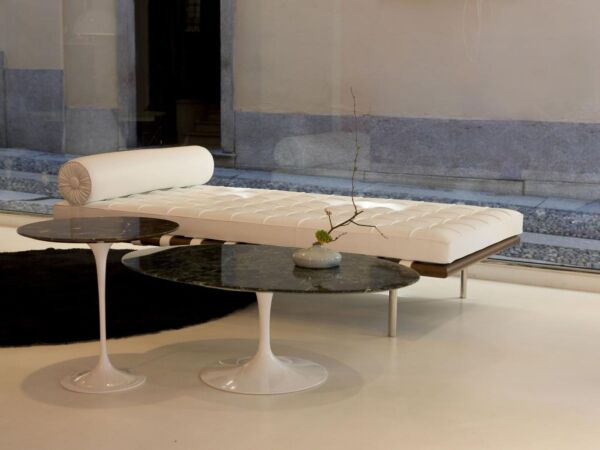 5_knoll-saarinen-couchtisch-oval-1_zoom.jpg
