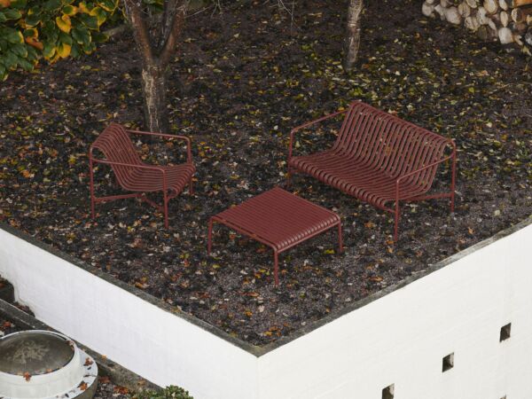 5_Palissade Lounge Chair Low iron red_Palissade Low Table iron red powder coated steel_Palissade Lounge Sofa iron red.jpg
