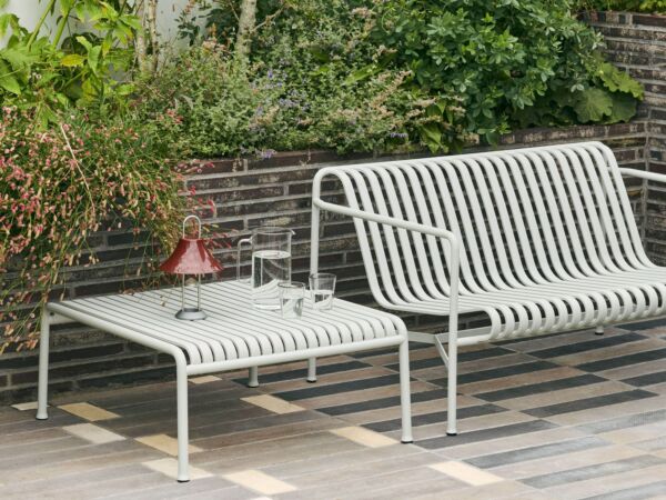 5_Palissade Low Table sky grey_Mousqueton Portable iron red_Palissade Lounge Sofa sky grey.jpg