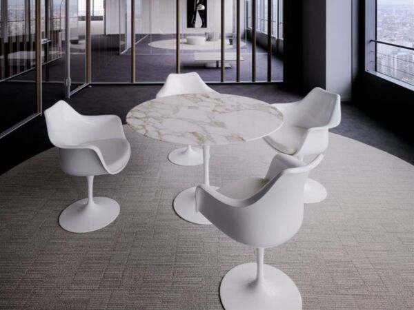 5_Knoll Internatio.jpg