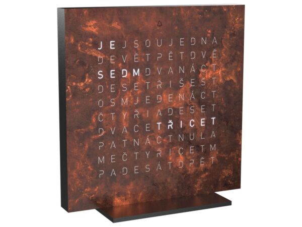 2_qlocktwo-rust-seitenansicht-_cz.jpg