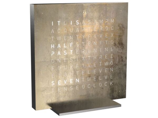 2_qlocktwo-silvergold-seitenansicht-_en.jpg