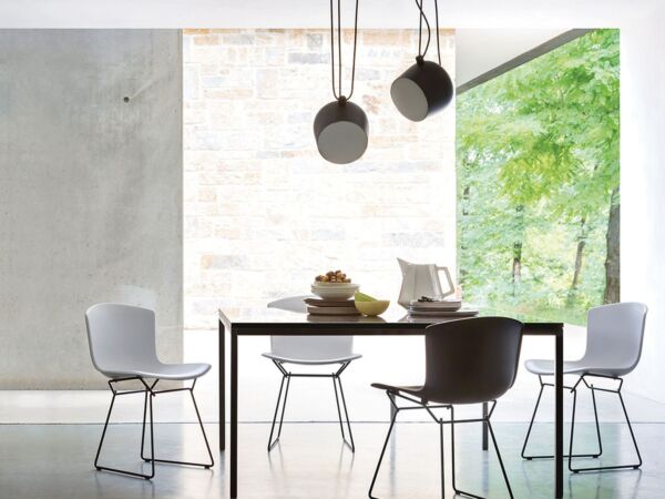 5_Bertoia_Plastic_Side_Chair_110_sq_947x.jpg