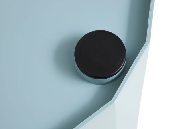 2_zAE444-D528_Facet Cabinet incl. feet and castors High misty blue_detail 04.jpg