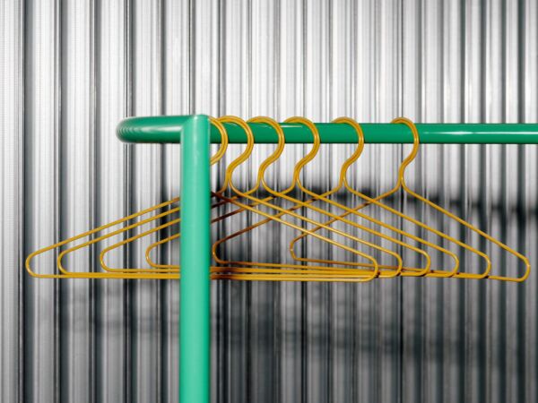 5_DOD 2024_Colour Rack S Shape jungle green_Colour Hanger Set of 3 dijon.jpg