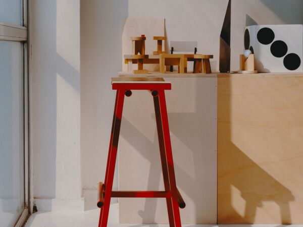 5_Taburete 8 Bar Stool_Studio Visit 31.jpg