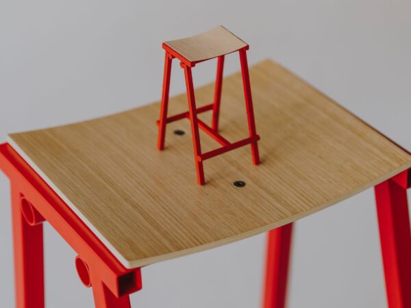 5_Taburete 8 Bar Stool_Studio Visit 08.jpg