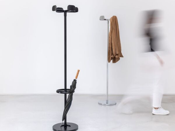 5_four-leaves_coatstand_ambient-14_2.jpg