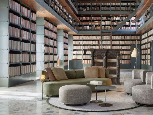5_Kartell-Napoli-Libreria_MB.jpg