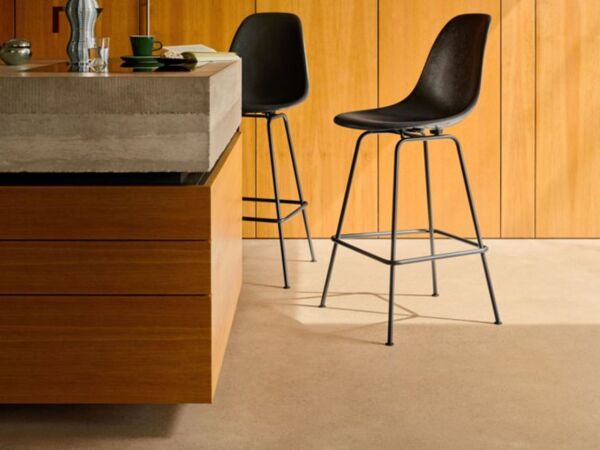 5_eames-re-plastic-stool (1)_1.jpg
