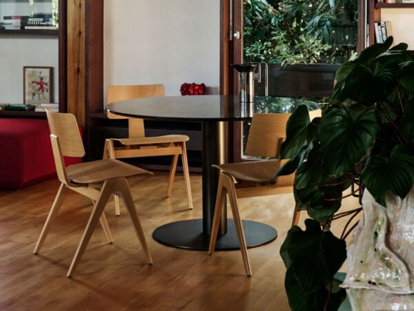 5_Retail_2024_Daystak-Side-Chair-RD1_In-Between-SK19_BONNET-SC92-1200x1600.jpg