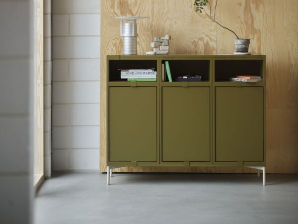 5_stacked-sideboard-3-brown-green-set-table-lamp-muuto-org_7.jpg
