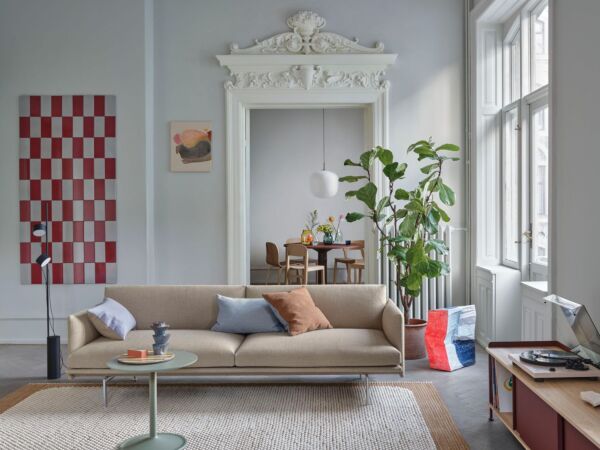outline-3-seater-ecriture-240-alu-pebble-burnt-orange-mingle-soft-48-h48-enfold-deep-red-186x45-h48-midst-dark-red-muuto-jun23-fam-g-arcit18.jpg