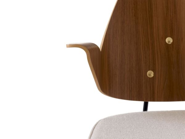 2_zRFH Armchair RD7_Black w. Walnut and Beech and Hallingdal 103_detaile.jpg