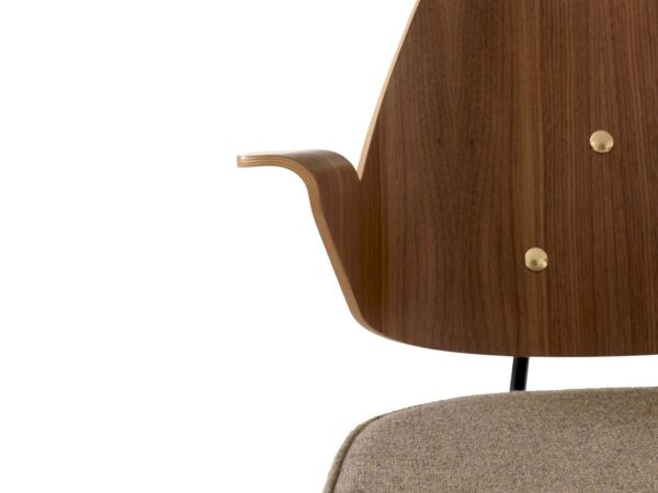 2_zRFH Armchair RD7_Black w. Walnut and Beech and Hallingdal 227_detaile.jpg