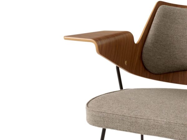 2_zRFH Lounge Chair RD8_Black w. Walnut and Beech and Hallingdal 227_detaile.jpg