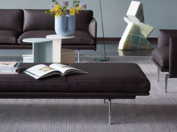 outline-daybed-easy-leather-root-alu-kink-halves--eaf-dark-green-muuto-org_1.jpg