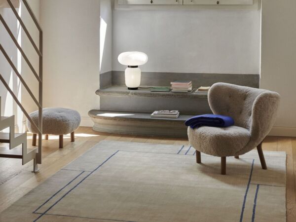 5_Retail_2022_Little Petra VB1_Pouf ATD1_Cruise AP12_Formakami JH18 On_Untitled AP10.jpg