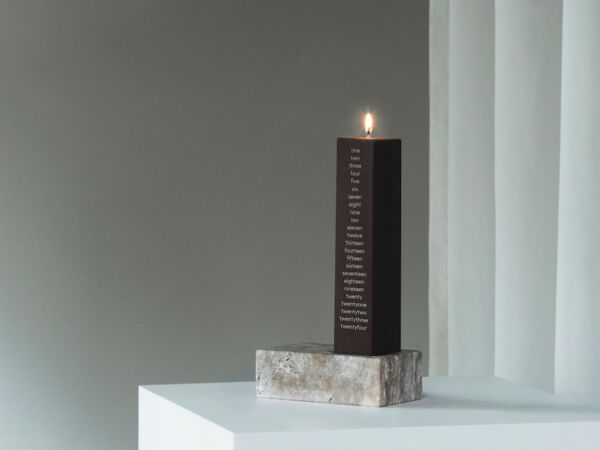 5_Candle Square01.jpg
