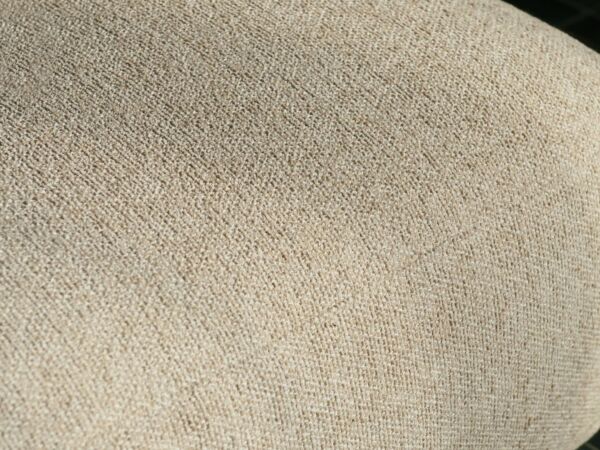 5_Retail_2024_Develius EV8E_detail.jpg