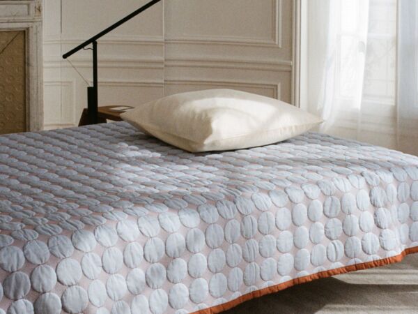 5_MegaDotlightblue_DuoPillowCaseivory_Raw Rugno2lightgrey_FiftyFiftyTableLampsoftblack.jpg