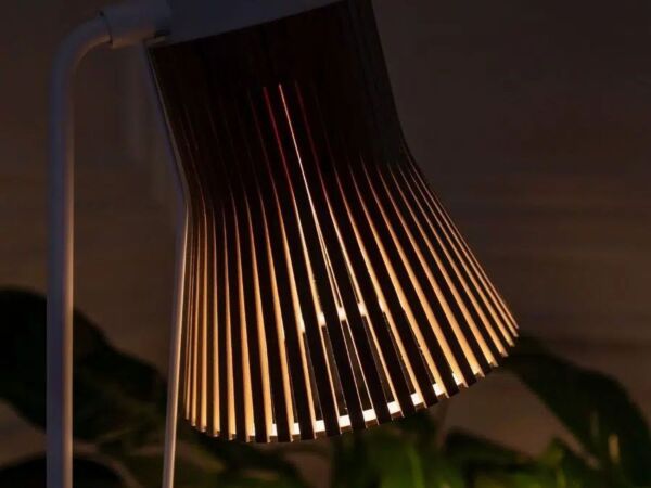5_design-lampadaire-petite-4610-noisette-on_1.jpg