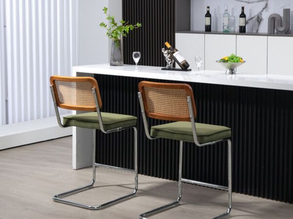 5_Cesca+Replica+Cantilever+Barstools.jpg