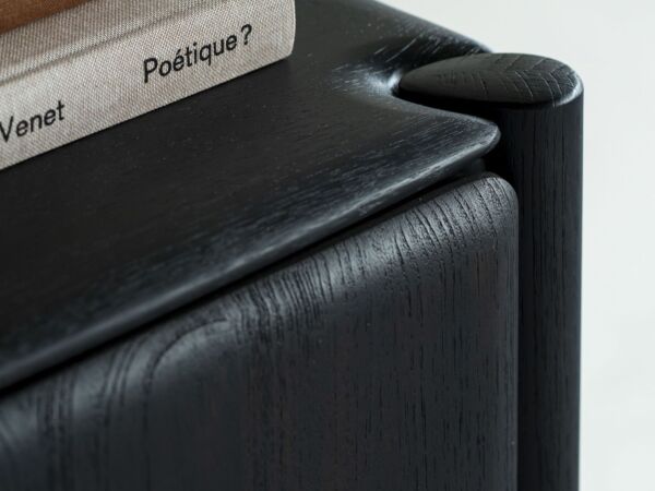 5_11573_PI_sideboard_varnished_teak_dark_brown_det_WEB.jpg