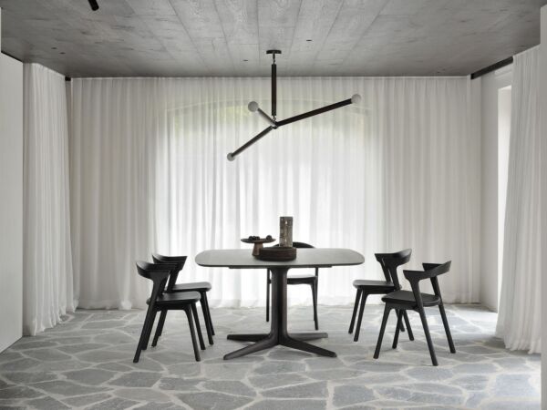 5_Oak_brown_Corto_dining_table_51492_Oak_black_Bok_chair_black_leather.jpg