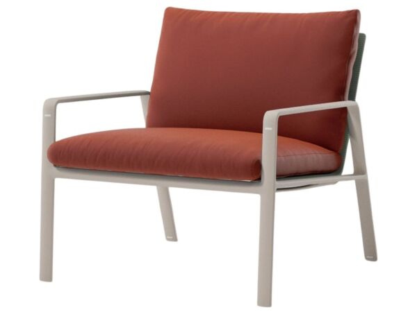 2_Club armchair.jpg