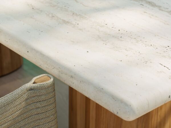 5_Giro | Dining table80.jpg
