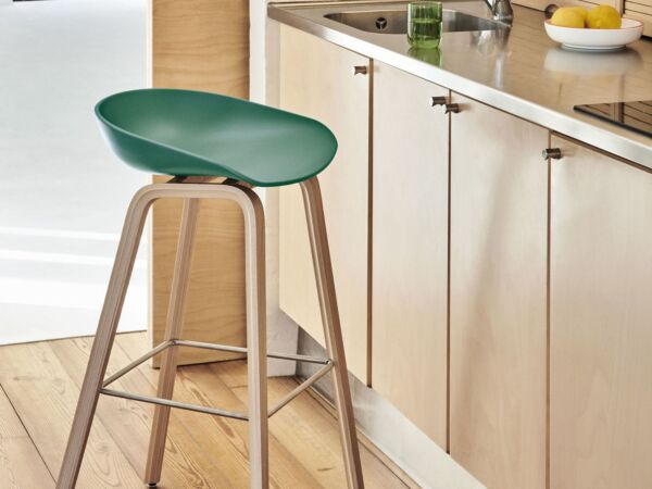 5_AAS 32 bout a Stool AAS 32 Hig.jpg