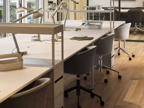 5_Days of Design 2021_New Order Shelving System_PC Double Arm with Table Base_AAC 53 (1).jpg