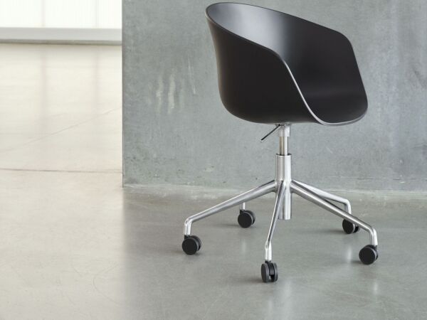 5_AAC 52 black 2.0 shell alu base.jpg