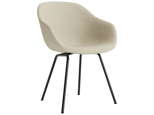 2_AC126-A001-AN21-02FV_AAC 227 Maglia Cream_black powder coated base.jpg