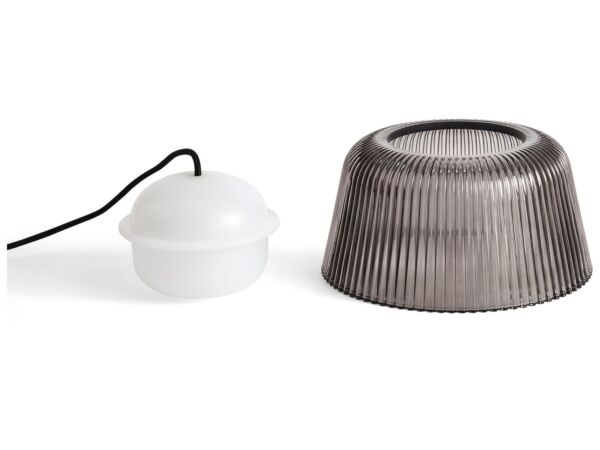 2_zAE059-C591-AN10_Brim Pendant 245 smoked grey glass_detail 01.jpg