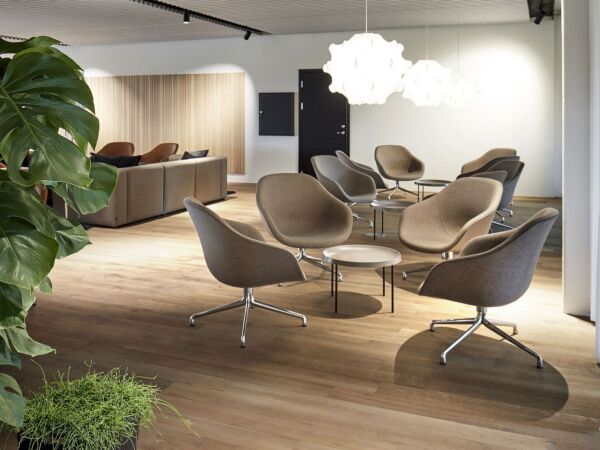 5_Aarhus Airport_AAL 81_Tulou Coffee Table.jpg
